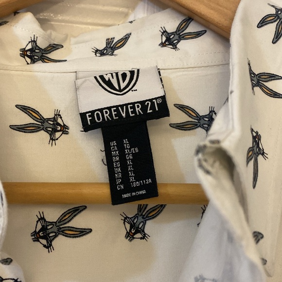 Bugs bunny men’s button down long sleeve - Picture 2 of 4